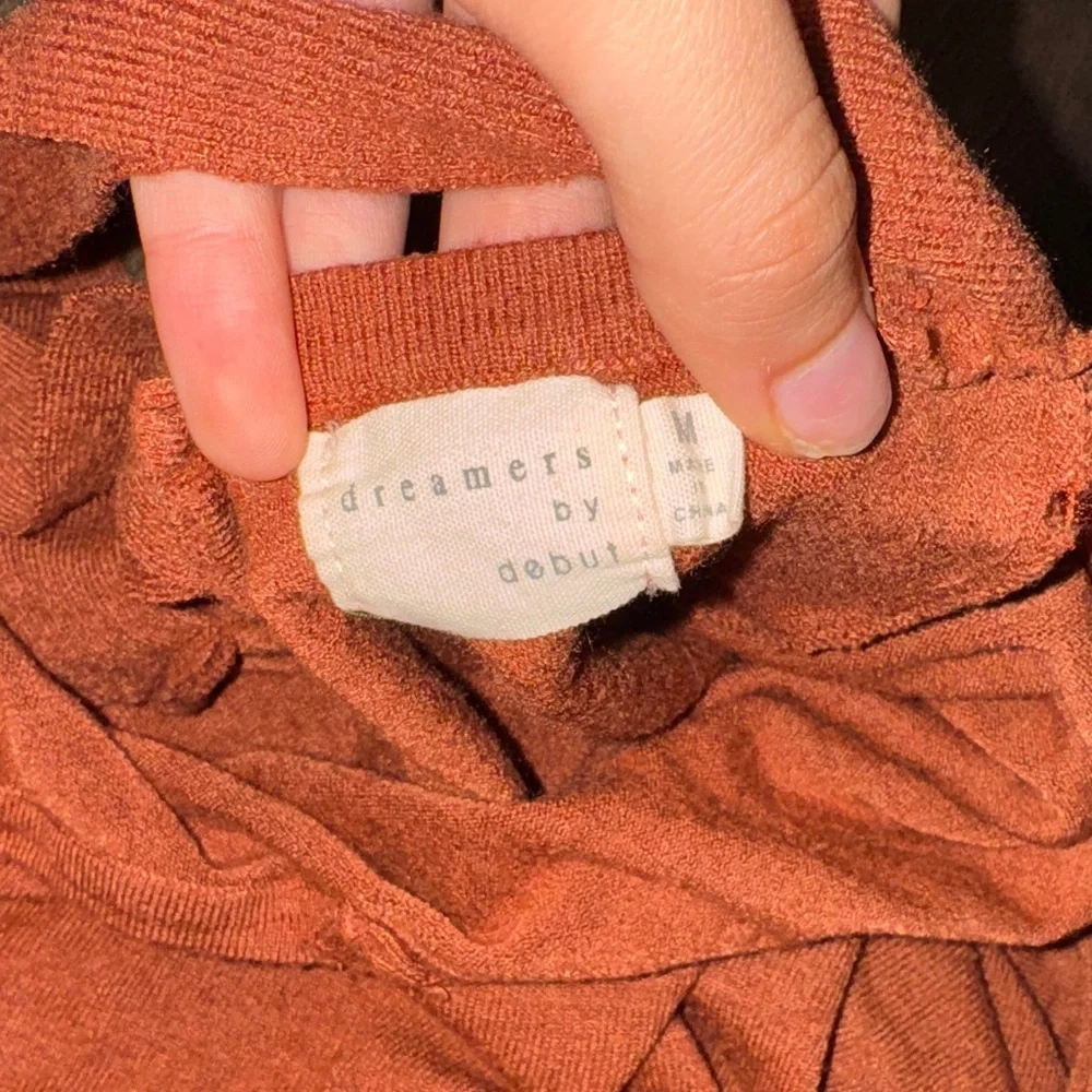 Women's Cut-out Sweater - Rust Orange - Picture 2 of 3